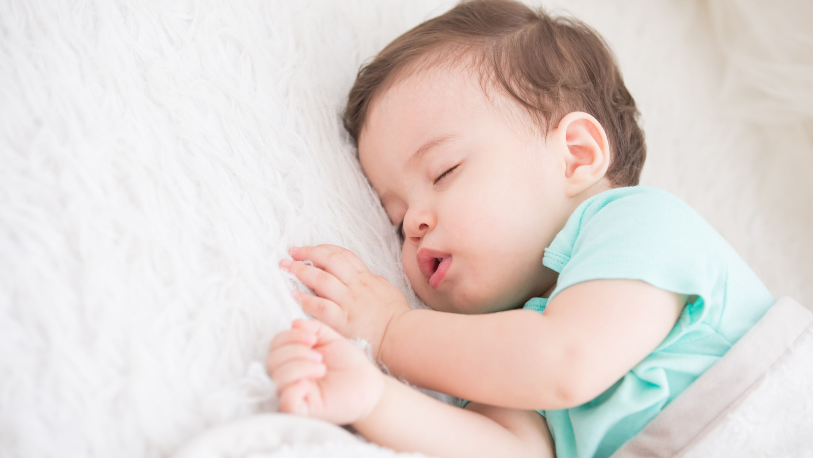 Vodnik za spanje dojenčka od 4. do 18. meseca starosti.